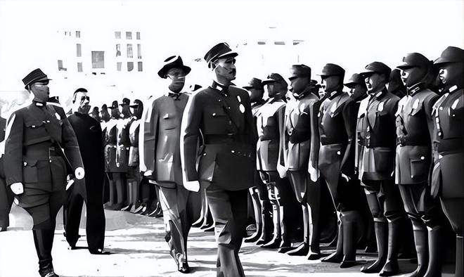 百家乐平台推荐-南京解放后一名身穿旗袍的优雅女子来到35军：让你们政委来见我(图3)